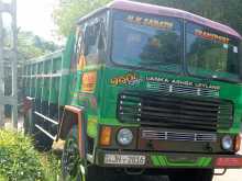 Ashok-Leyland Comet 2004 Lorry