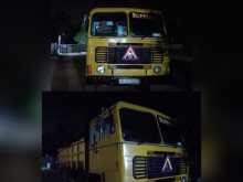 https://riyasewana.com/uploads/ashok-leyland-comet-2005-285581212714.jpg