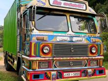 Ashok-Leyland Comet Super 2004 Lorry