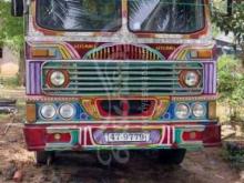 Ashok-Leyland Comet Super 1995 Lorry