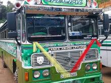 Ashok-Leyland Leyland 2004 Bus