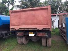 https://riyasewana.com/uploads/ashok-leyland-lpk-1615-513171210464.jpg