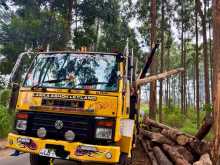 Ashok-Leyland Super Tusker 1613 2005 Lorry