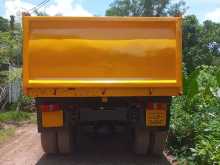 https://riyasewana.com/uploads/ashok-leyland-tipper-1616-261020564333.jpg