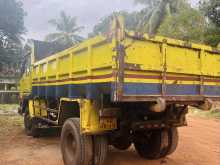https://riyasewana.com/uploads/ashok-leyland-tipper-176425122483.jpg