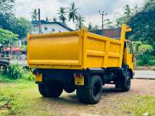 https://riyasewana.com/uploads/ashok-leyland-tipper-19160204775.jpg