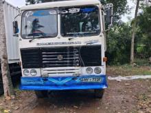 Ashok-Leyland Tusker 2004 Lorry