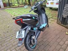 ATHER 450xHR 2025 Motorbike