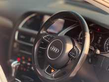 https://riyasewana.com/uploads/audi-a4-b8-5-2014-2118373612594.jpg