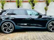 https://riyasewana.com/uploads/audi-e-tron-q8-22122943192.jpg