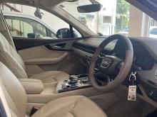 https://riyasewana.com/uploads/audi-q-7-218023124601.jpg
