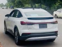 https://riyasewana.com/uploads/audi-q4-307025525002.jpg