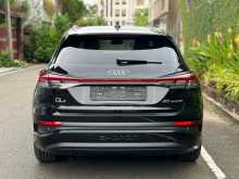 https://riyasewana.com/uploads/audi-q4-e-tron-14121448413.jpg