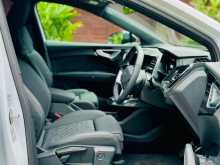 https://riyasewana.com/uploads/audi-q4-e-tron-21135584943.jpg