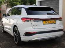 https://riyasewana.com/uploads/audi-q4-e-tron-2313124022262.jpg