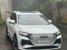https://riyasewana.com/uploads/audi-q4-s-2819052622322.jpg