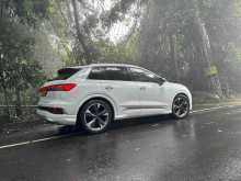 https://riyasewana.com/uploads/audi-q4-s-2819052722833.jpg