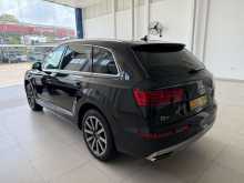 https://riyasewana.com/uploads/audi-q7-171403405003.jpg