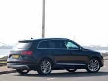 https://riyasewana.com/uploads/audi-q7-2017-2017-917175612622.jpg