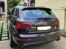 Audi Q7 2011 SUV