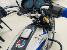 https://riyasewana.com/uploads/bajaj-100-213484424111.jpg