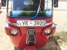 Bajaj 4 Stroke 2011 Three Wheel