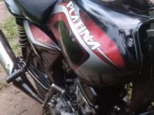 https://riyasewana.com/uploads/bajaj-125-221829496676.jpg