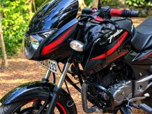 Bajaj Pulsar 150 2016 Motorbike