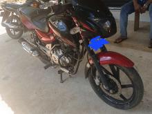 Bajaj Pulsar 150 2016 Motorbike