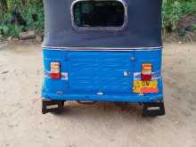 https://riyasewana.com/uploads/bajaj-175-1746554142.jpg