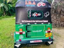 https://riyasewana.com/uploads/bajaj-175-41014084712.jpg
