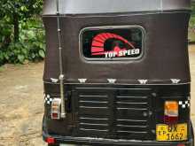 https://riyasewana.com/uploads/bajaj-175-re-251006584363.jpg