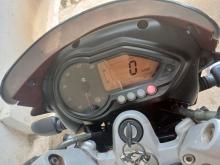 https://riyasewana.com/uploads/bajaj-180cc-71517296595.jpg