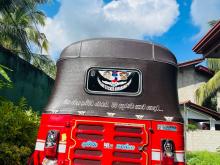 Bajaj 2 2006 Three Wheel