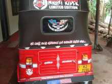 https://riyasewana.com/uploads/bajaj-2-stock-2003-28032212882.jpg