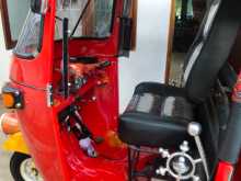 https://riyasewana.com/uploads/bajaj-2-stock-2005-25264812092.jpg