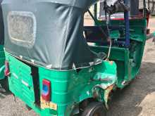 https://riyasewana.com/uploads/bajaj-2-stock-2005-287372812184.jpg