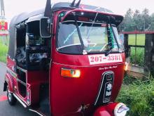 https://riyasewana.com/uploads/bajaj-2-stock-202039526884.jpg