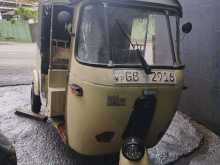Bajaj 2 Stroke 2000 Three Wheel