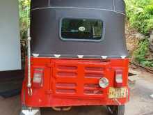 https://riyasewana.com/uploads/bajaj-2-strok-231249354792.jpg