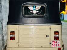 https://riyasewana.com/uploads/bajaj-2-stroke-101730135002.jpg