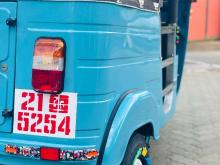https://riyasewana.com/uploads/bajaj-2-stroke-111620296563.jpg