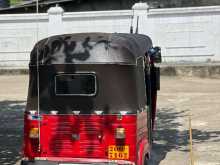 https://riyasewana.com/uploads/bajaj-2-stroke-131422344303.jpg