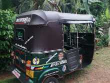 https://riyasewana.com/uploads/bajaj-2-stroke-15138274673.jpg