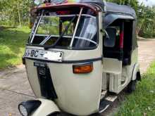 https://riyasewana.com/uploads/bajaj-2-stroke-16152317666.jpg