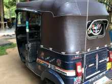 https://riyasewana.com/uploads/bajaj-2-stroke-16183708433.jpg