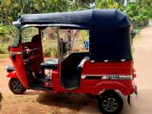 https://riyasewana.com/uploads/bajaj-2-stroke-181025594232.jpg