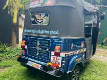 https://riyasewana.com/uploads/bajaj-2-stroke-1992-1321583512742.jpg