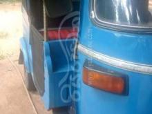 https://riyasewana.com/uploads/bajaj-2-stroke-2000-101450171282332.jpg