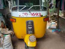 Bajaj 2 Stroke 2000 Three Wheel
